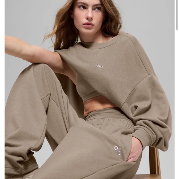 Alo size medium sweatshirt - Picture 4 of 4